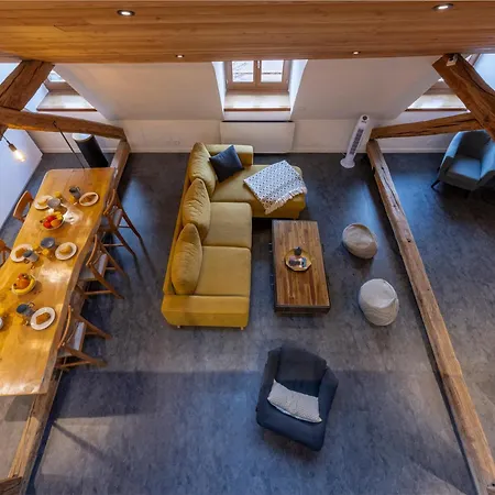 Superbe Loft - Situ Sur La Place Apartment