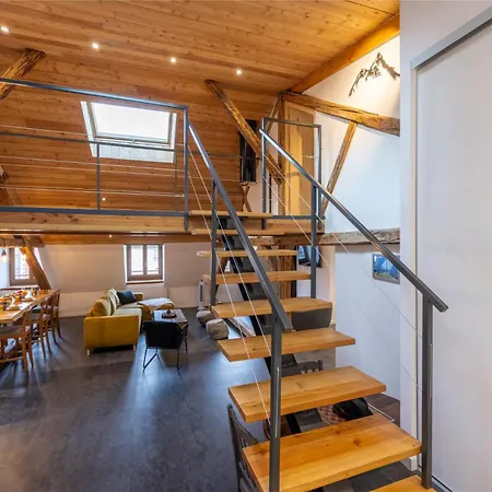 Superbe Loft - Situ Sur La Place